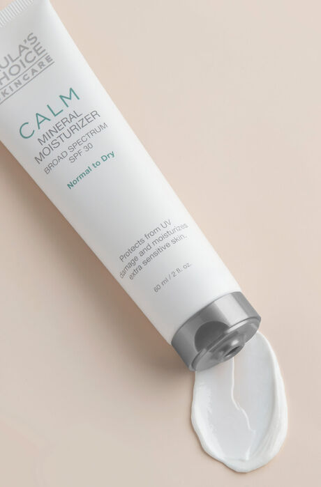 Calm Hydrating Tagescreme LSF 30 Calm Mineral Moisturizer Broad Spectrum SPF 30 normal to dry skin Full size