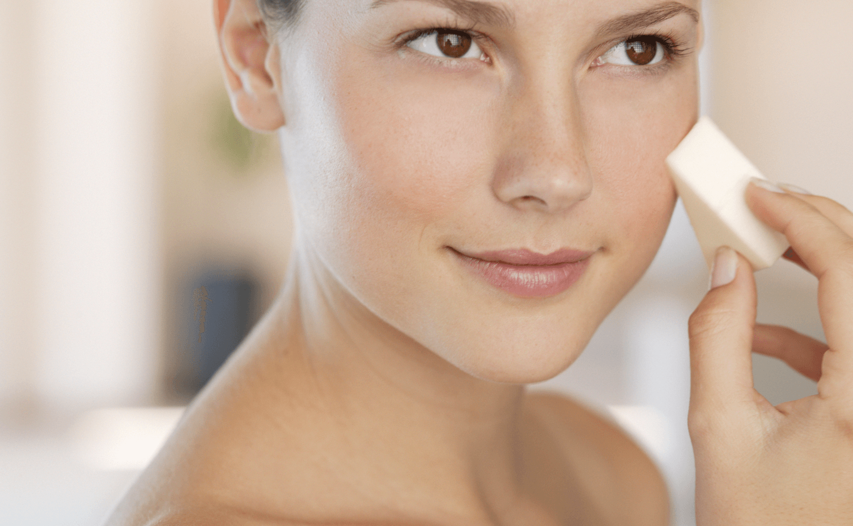 Wie Sie den für sich besten Concealer auswählen und verwenden Wie Sie den für sich besten Concealer auswählen und verwenden